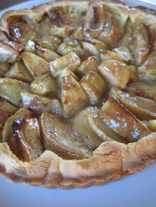 Apple Tart with Caramel sauce