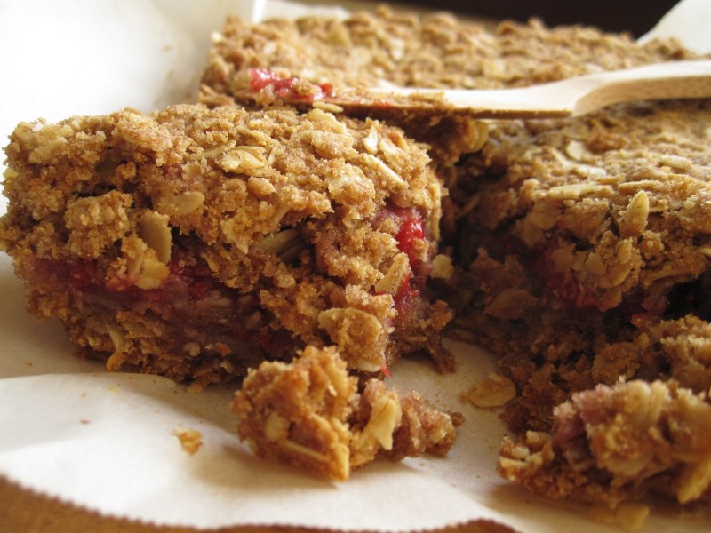 image hole-grain raspberry crumb bars